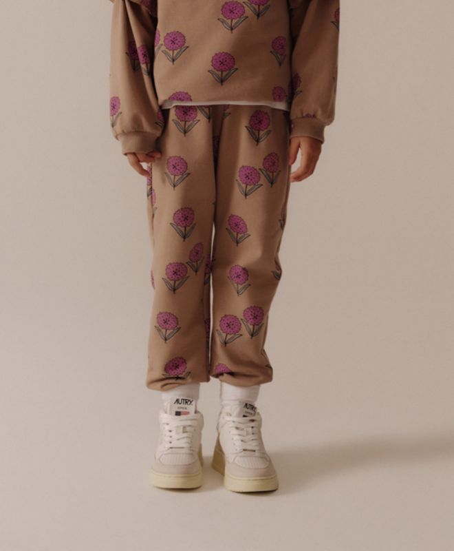 Տաբատ աղջկա